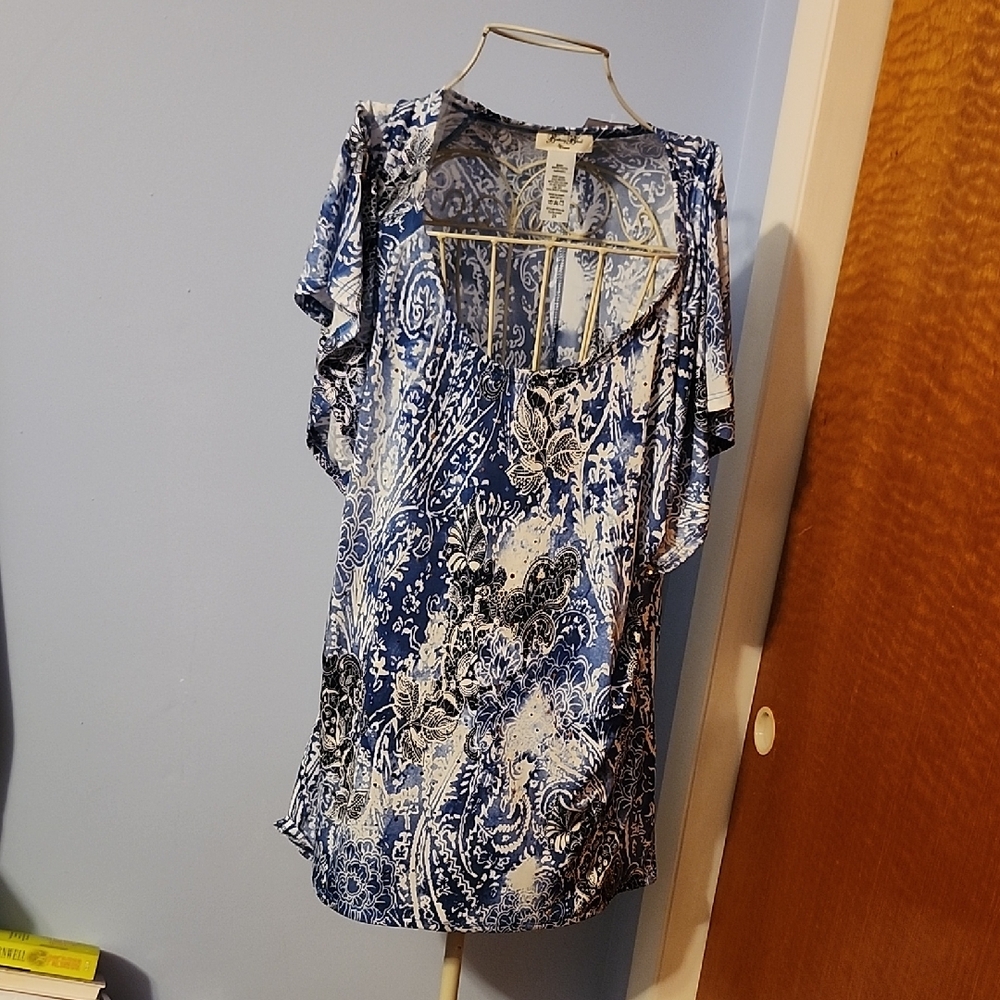 Blue and White Women's Top